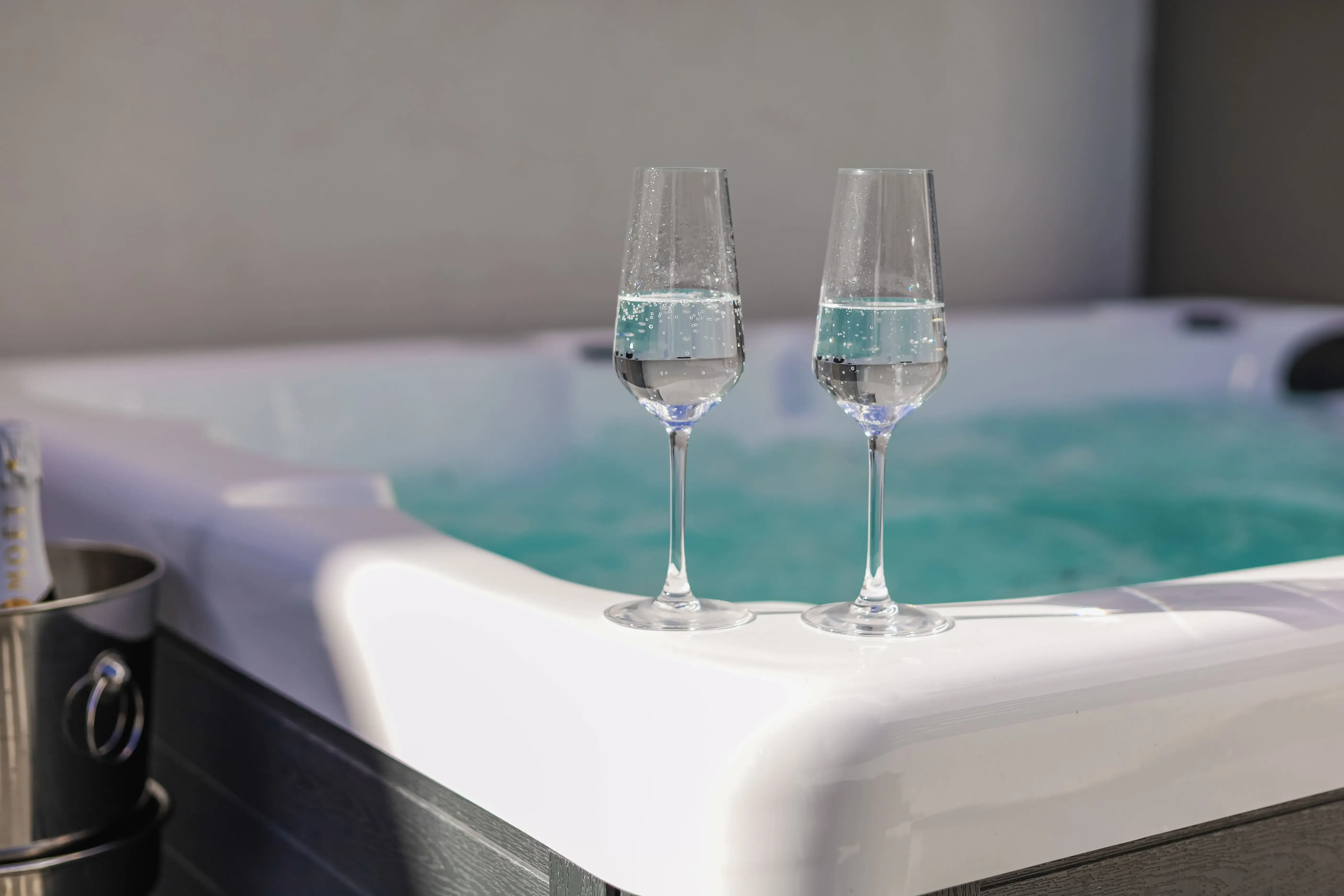 J.SUITE JACUZZI